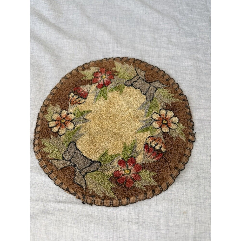 Vintage Dollhouse Rug Hand Hooked Floral Wreath Miniature Round 9”